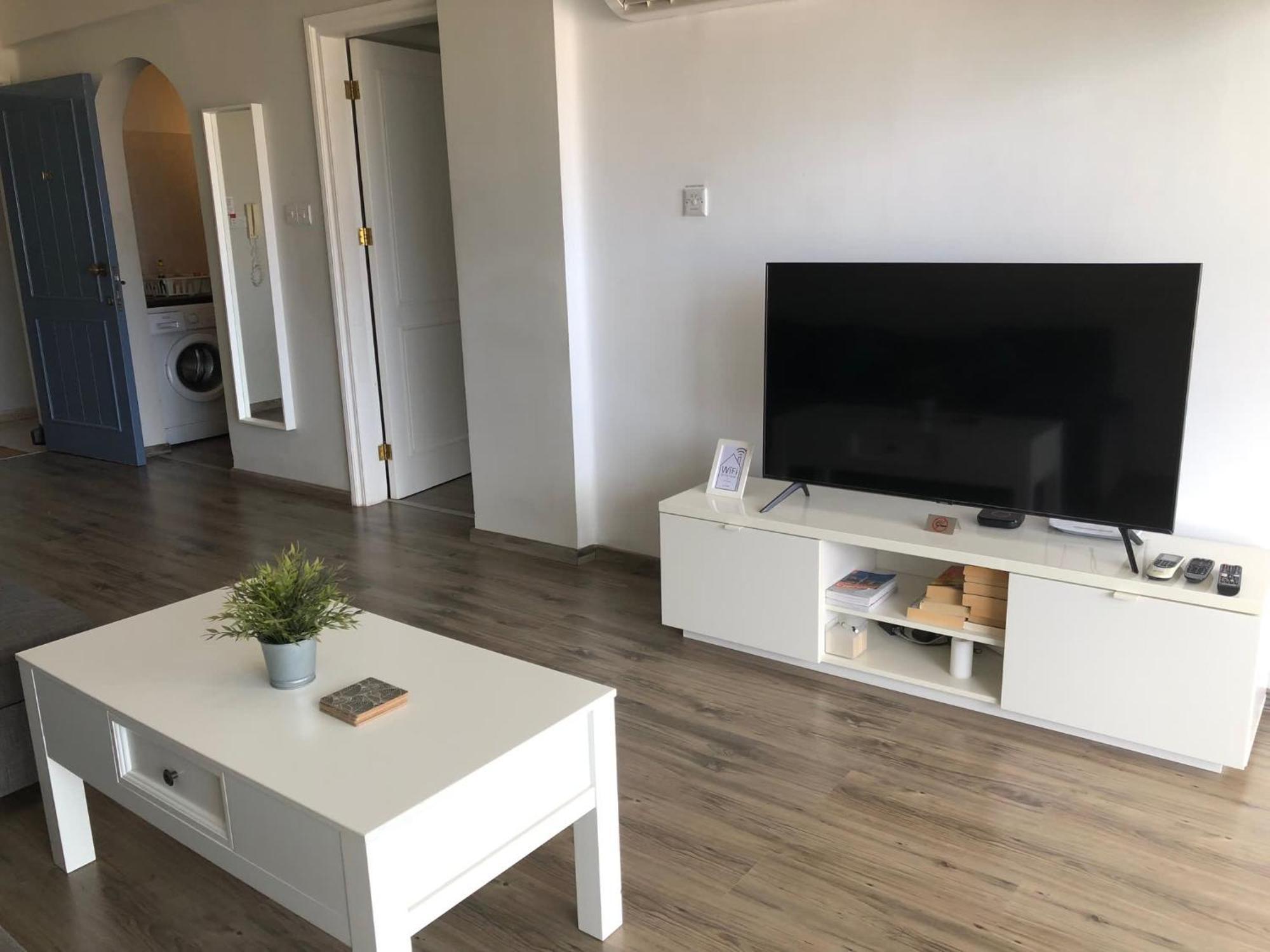 Kings Palace - Modern And Stylish 1 Bedroom Apartment Paphos Eksteriør bilde